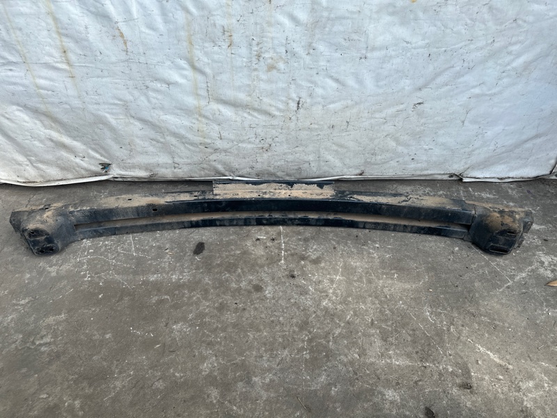 Усилитель заднего бампера TOYOTA SIENNA 11-16 3.5 2GR-FE Усилитель заднего бампера TOYOTA SIENNA 11-16 3.5 2GR-FE