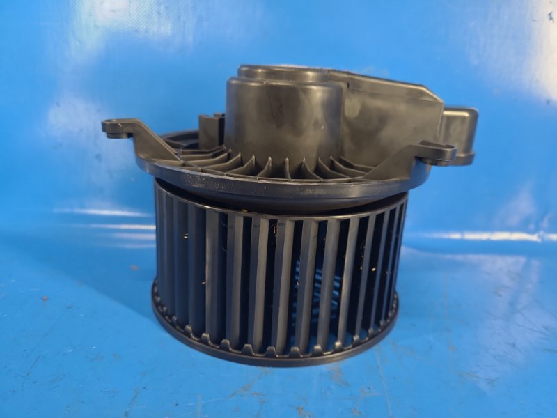 Моторчик печки MAZDA 6 GH 07-12 2.5 L (L5-VE)