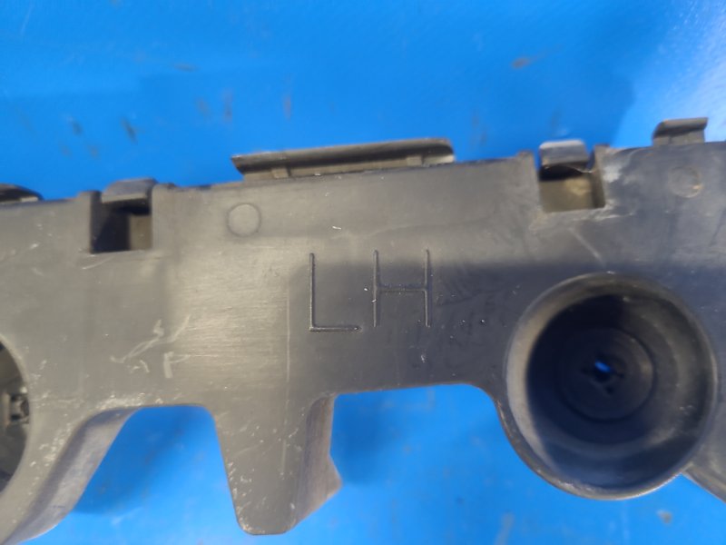 Кронштейн заднего бампера левый 6 GH 07-12 2009 2.5 L (L5-VE)