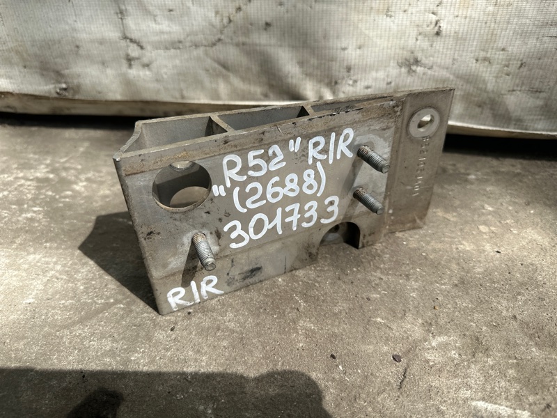 Запчасть кронштейн усилителя заднего бампера правый NISSAN PATHFINDER R52 12-21 2013 3.5 VQ35DE 85210-3JA0A Б/У Кронштейн усилителя заднего бампера правый NISSAN PATHFINDER R52 12-21 2013 3.5 VQ35DE 85210-3JA0A Б/У