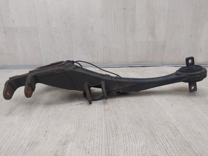 Рычаг задней подвески продольный задний правый OUTLANDER XL 05-13 2010 3.0 6B31