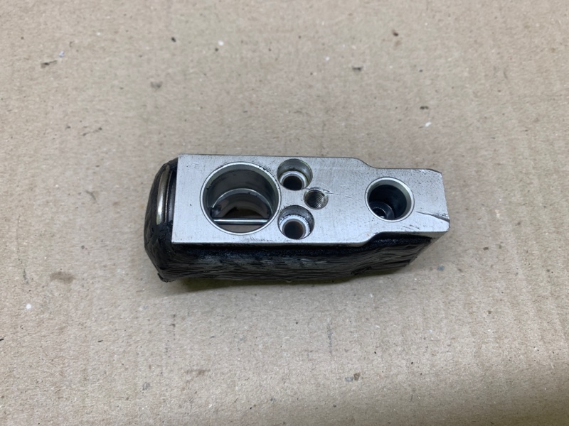 Клапан кондиционера CAMRY 40 06-11 2009 3.5 2GR-FE