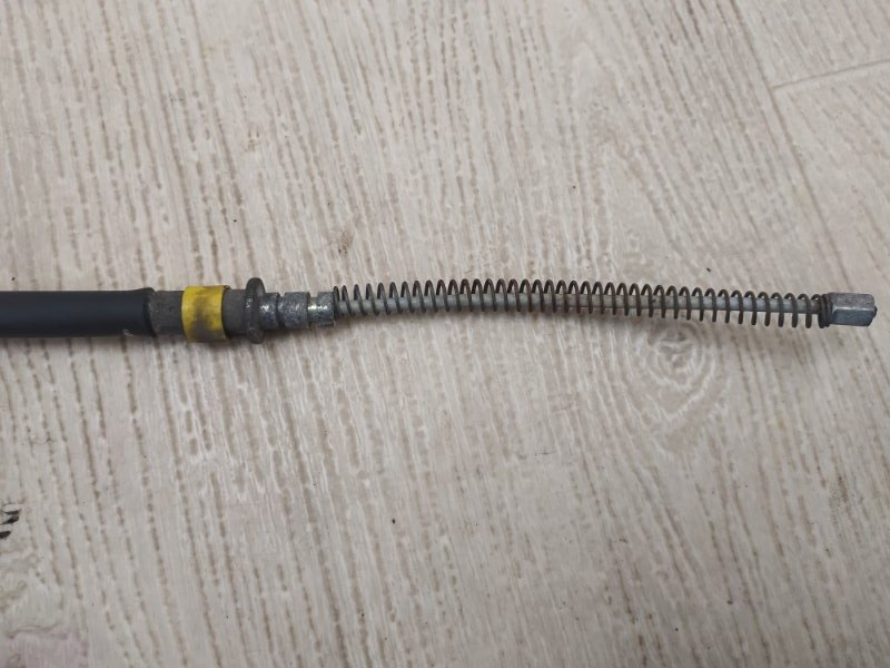 Трос стояночного тормоза правый OUTLANDER XL 05-13 2010 3.0 6B31