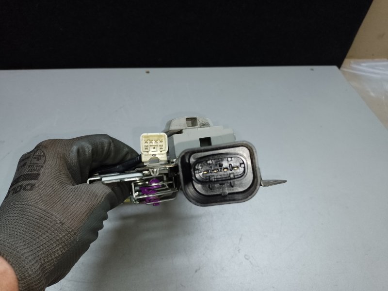 Ручка двери внутренняя задняя левая SIENNA 11-16 2012 3.5 2GR-FE