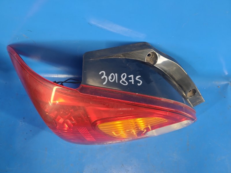 Фонарь наружный левый MIRAGE 13- 2013 1.2 3A92