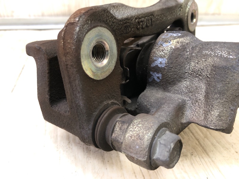 Суппорт тормозной задний правый FORTE/CERATO TD 08-13 2011 TD 2.0 G4KD