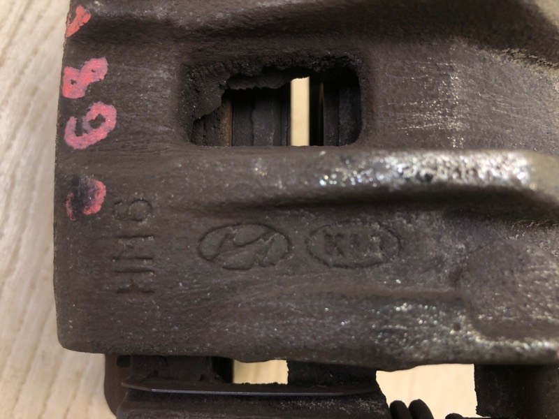 Суппорт тормозной задний левый FORTE/CERATO TD 08-13 2011 TD 2.0 G4KD