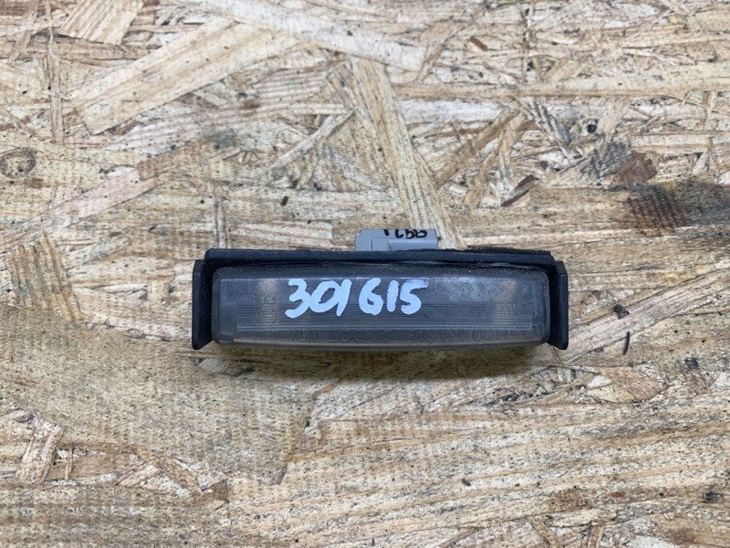 Подсветка номера TOYOTA CAMRY 40 06-11 2009 3.5 2GR-FE 81270-AA020 Б/У