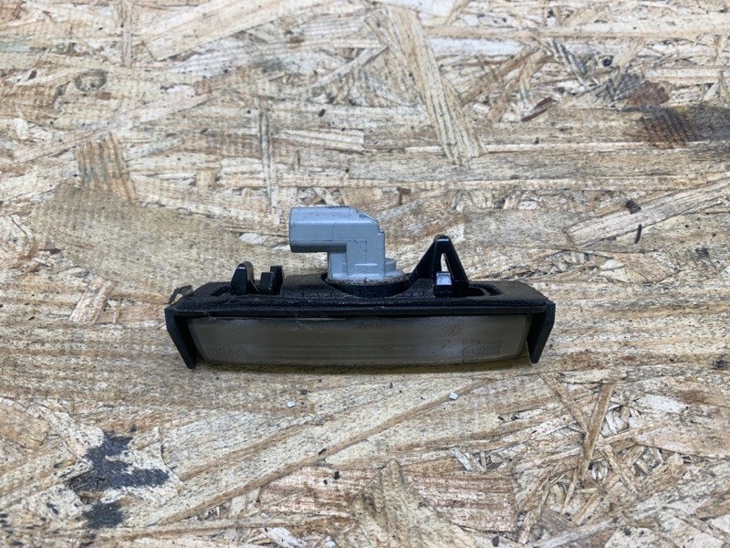 Подсветка номера CAMRY 40 06-11 2009 3.5 2GR-FE