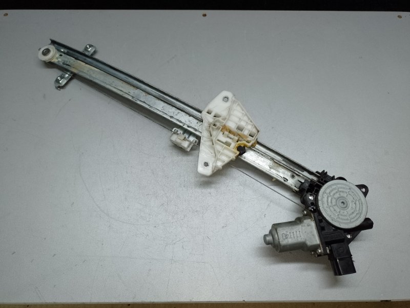 Стеклоподъемник передний левый SUBARU IMPREZA 11-17 2012 GJ 2.0 FB20B 61041FJ010 Б/У