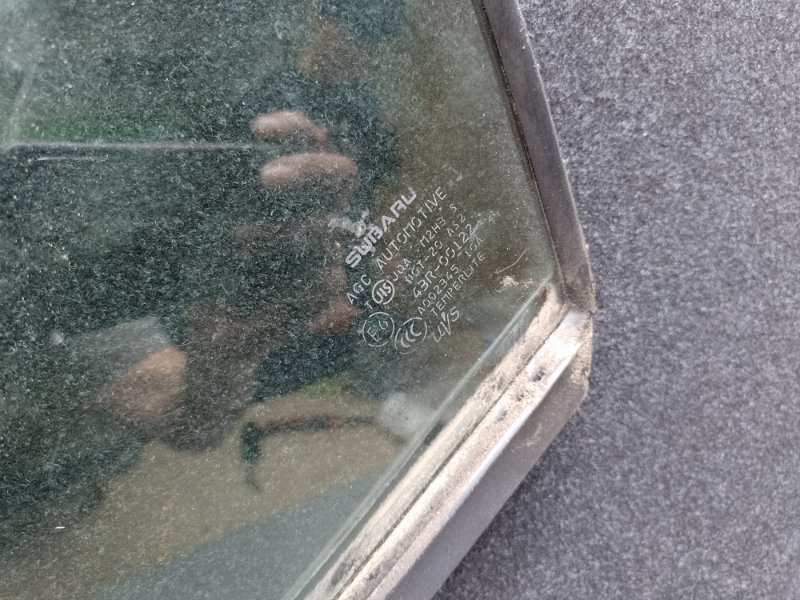 Стекло двери глухое переднее левое IMPREZA 11-17 2012 GJ 2.0 FB20B