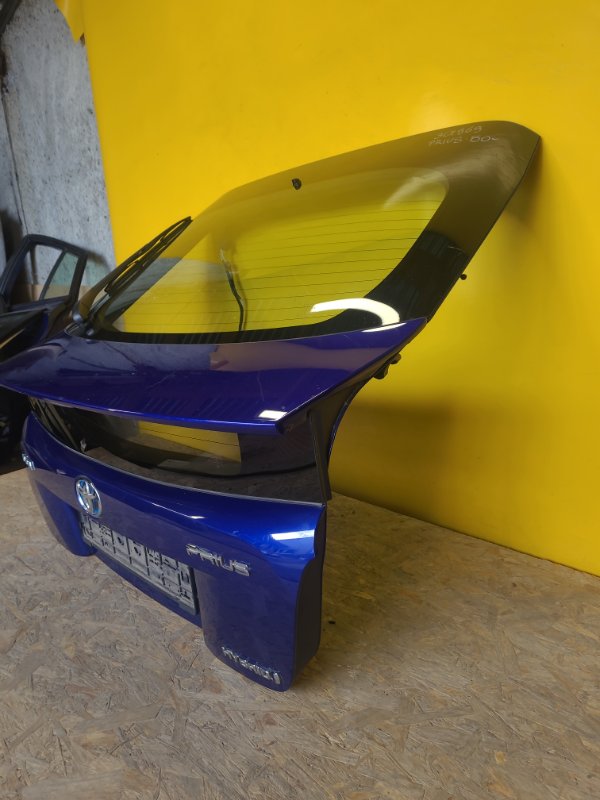 Крышка багажника PRIUS 16- Крышка багажника PRIUS 16-