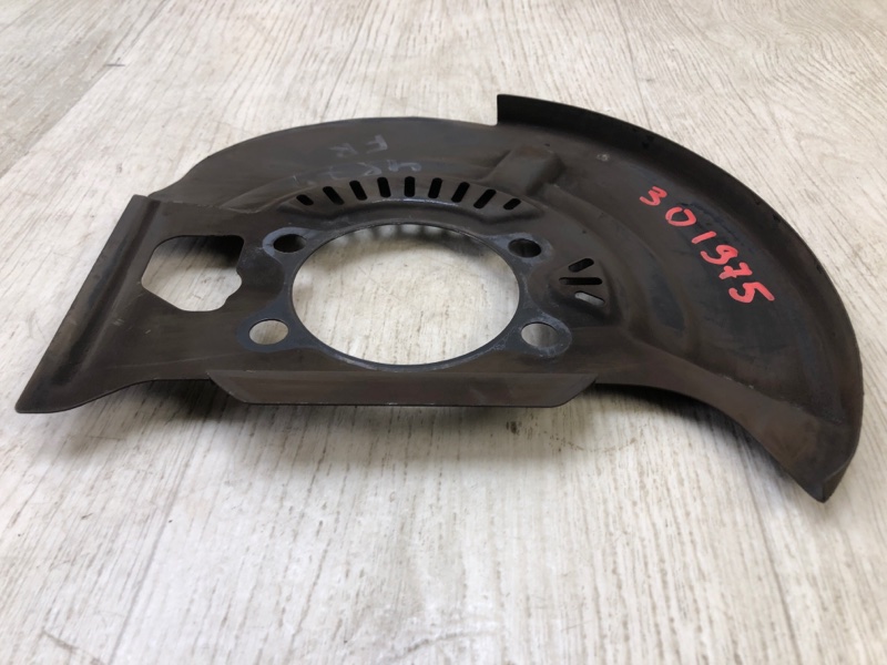 Защита тормозного диска передняя правая NISSAN NV200 USA 13- 2.0 MR20DE