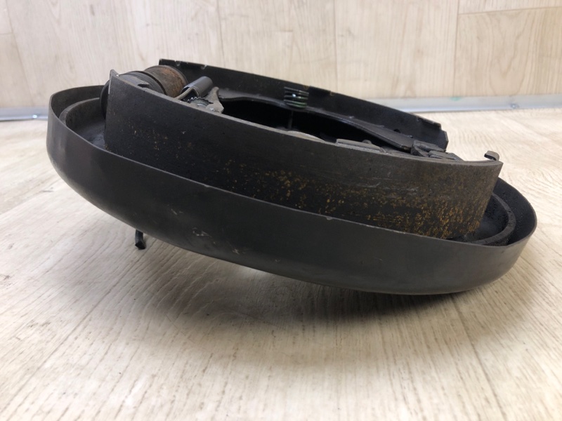 Тормозной механизм задний правый NV200 USA 13- 2013 2.0 MR20DE