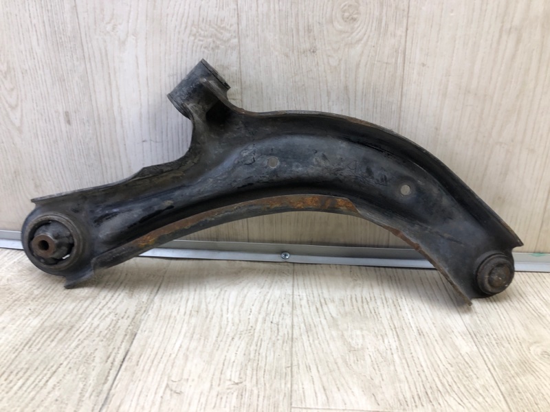 Рычаг передней подвески нижний левый NV200 USA 13- 2013 2.0 MR20DE