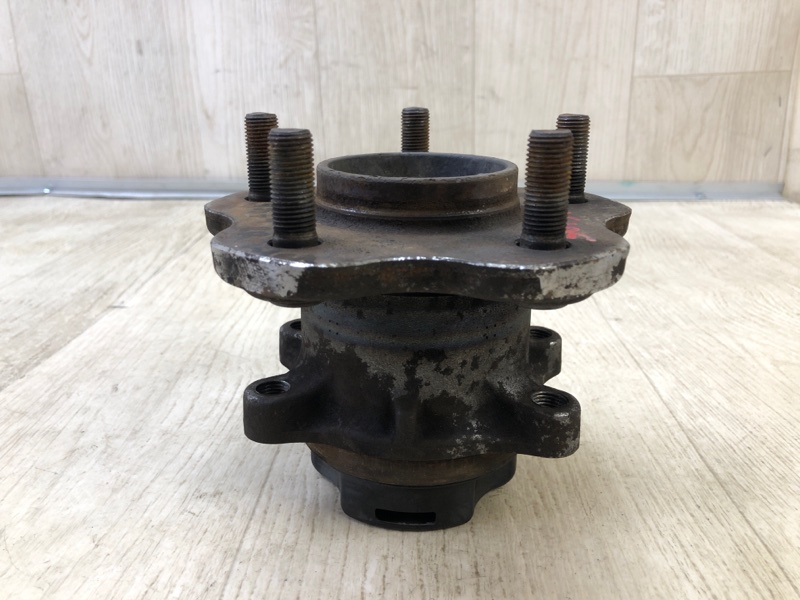 Ступица задняя правая NISSAN NV200 USA 13- 2013 2.0 MR20DE 432029SE0A Б/У