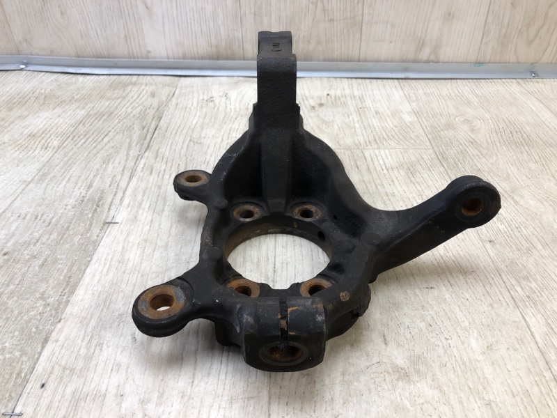 Кулак поворотный передний правый NV200 USA 13- 2013 2.0 MR20DE