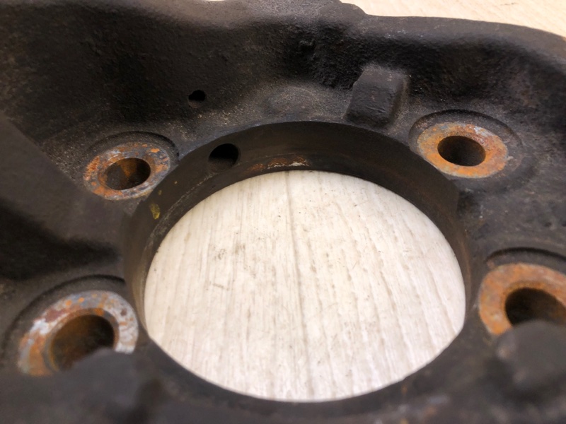 Кулак поворотный передний правый NV200 USA 13- 2013 2.0 MR20DE