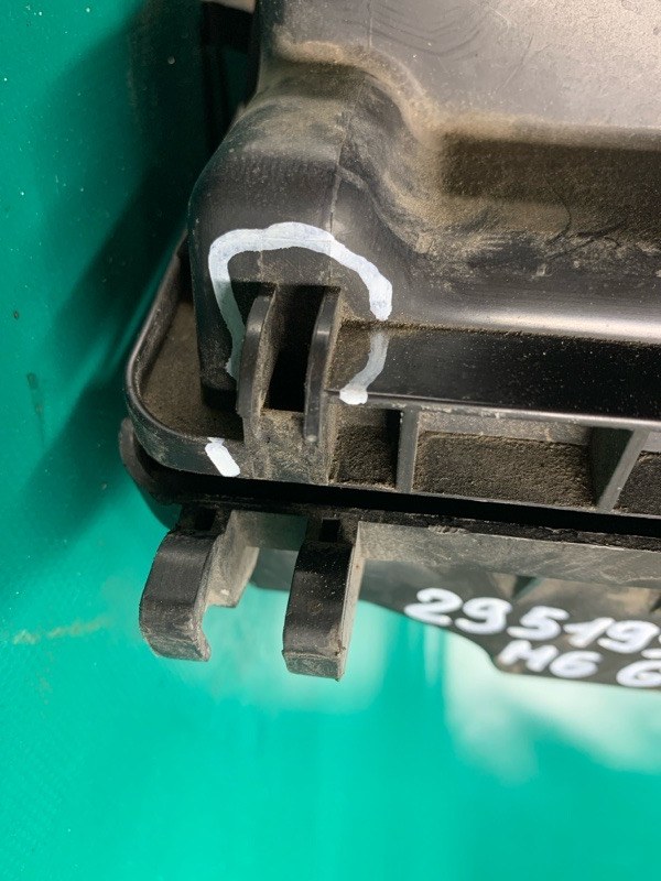 Корпус воздушного фильтра 6 GG 02-07 2003 2.3