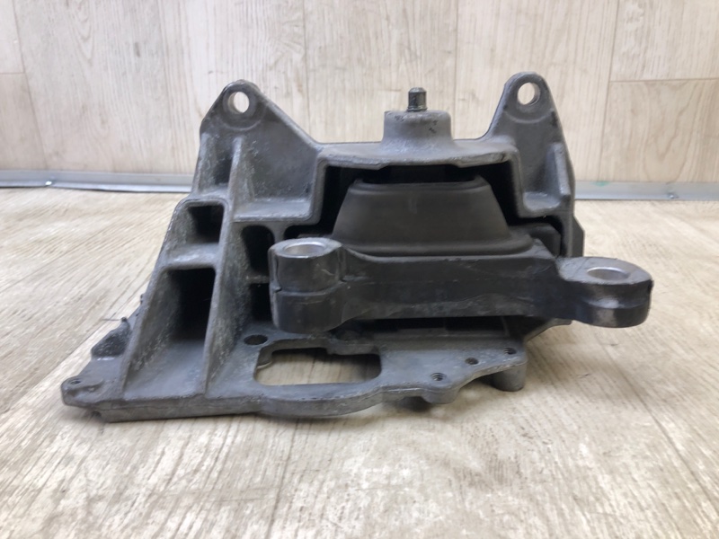 Подушка АКПП NV200 USA 13- 2013 2.0 MR20DE