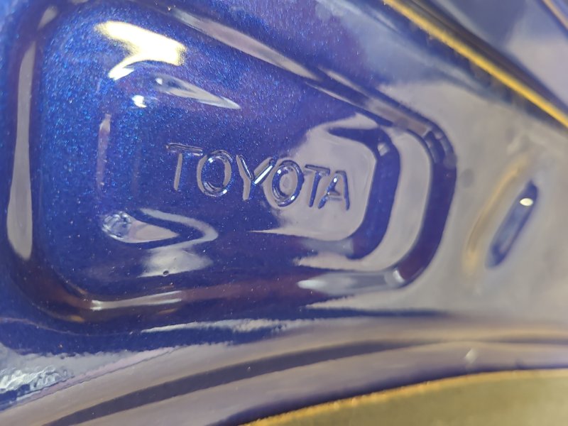 Капот PRIUS 16- Капот PRIUS 16-