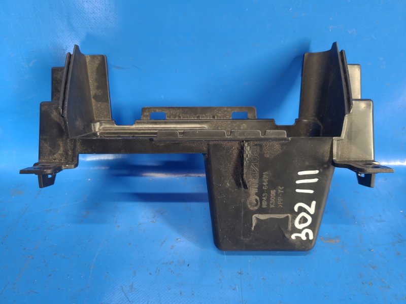 Накладка торпедо центр. MAZDA MX-5 15- 2018 ND 2.0 PE-VPS NA1P-64-320D02 Б/У