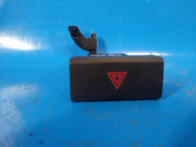 Запчасть кнопка аварийной сигнализации MAZDA MX-5 15- 2018 ND 2.0 PE-VPS N243-66-4H0 Б/У Кнопка аварийной сигнализации MAZDA MX-5 15- 2018 ND 2.0 PE-VPS N243-66-4H0 Б/У