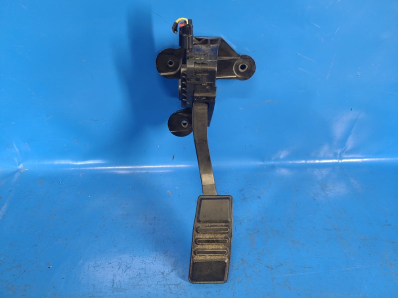 Педаль газа FORD MUSTANG 15- 2019 S550 2.3 C23HD0D CR3Z-9F836-D Б/У