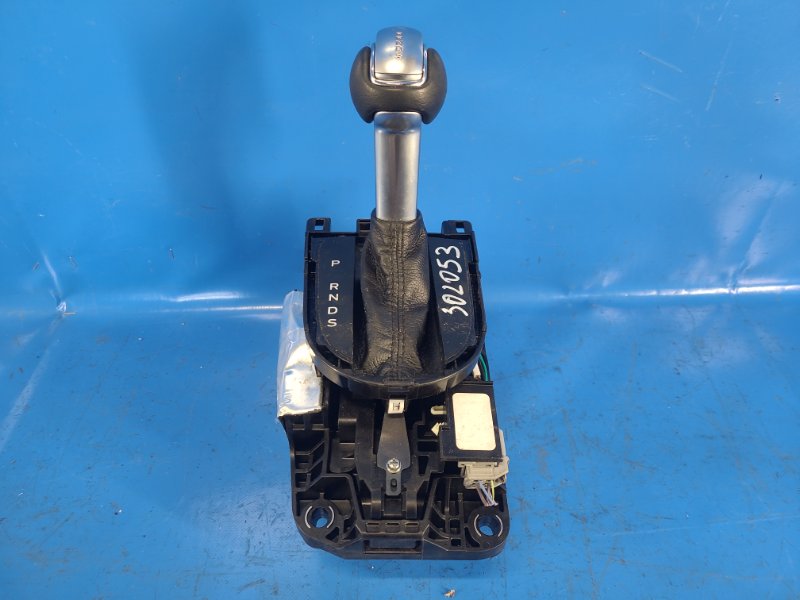 Запчасть кулиса акпп FORD MUSTANG 15- 2019 S550 2.3 C23HD0D JR3Z-7210-AH Б/У Кулиса АКПП FORD MUSTANG 15- 2019 S550 2.3 C23HD0D JR3Z-7210-AH Б/У