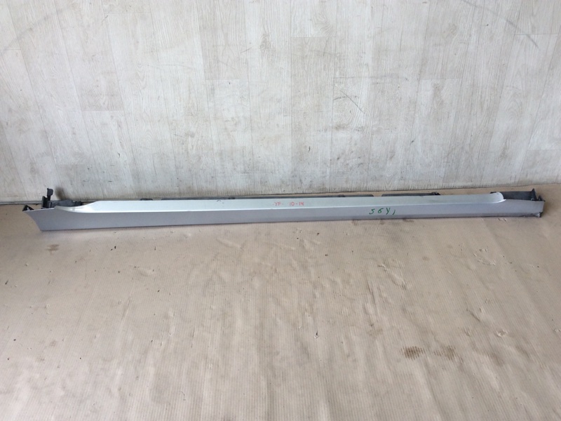 Накладка порога наружная правая HYUNDAI SONATA YF 10-14 877524R000 Б/У