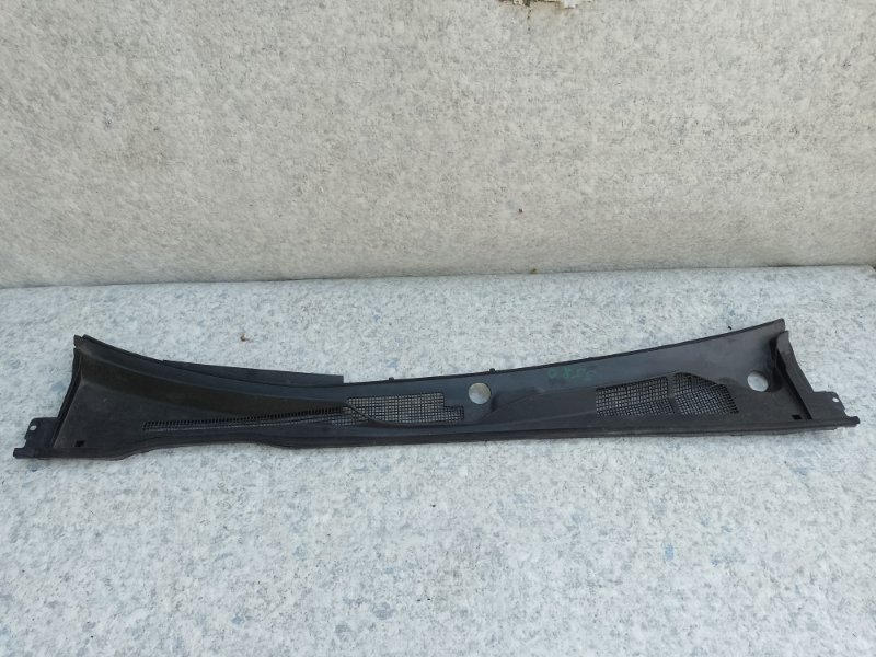 Пластик под лобовое стекло / Жабо TOYOTA CAMRY 30 02-06 2003 30 2.4 2AZFE 55708-06030 Б/У