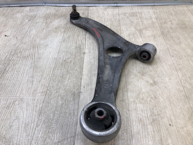 Рычаг передней подвески нижний левый SONATA YF 10-14 2013 YF 2.4 G4KK Рычаг передней подвески нижний левый SONATA YF 10-14 2013 YF 2.4 G4KK