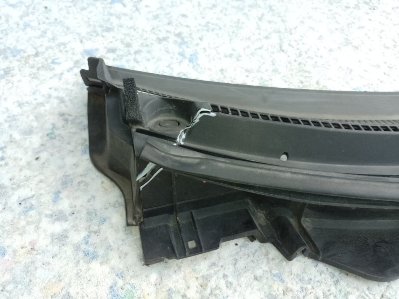 Пластик под лобовое стекло / Жабо X-TRAIL/ROGUE T32 13-20