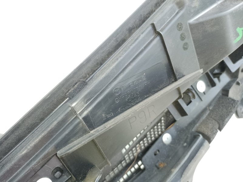 Пластик под лобовое стекло / Жабо правый MAZDA 6 GJ 12- 2.5 PY-VPS