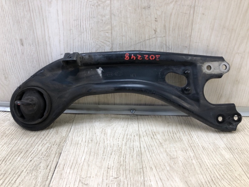 Рычаг задней подвески продольный левый HYUNDAI SONATA YF 10-14 2013 YF 2.4 G4KK 552703S000 Б/У