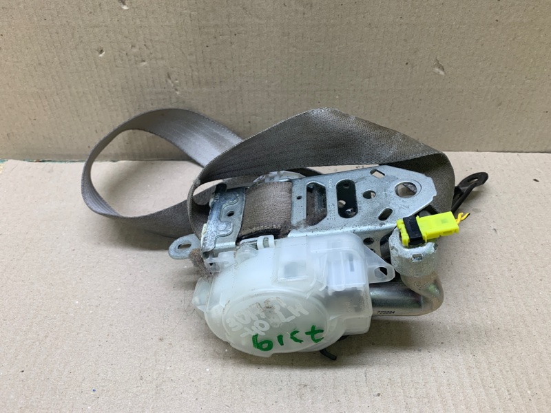 Запчасть ремень безопасности левый TOYOTA CAMRY 40 06-11 2008 2.4 2AZ-FXE 73220-06160-E1 Б/У Ремень безопасности левый TOYOTA CAMRY 40 06-11 2008 2.4 2AZ-FXE 73220-06160-E1 Б/У