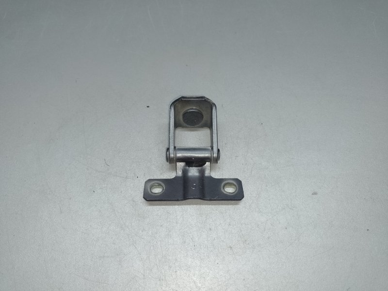 Петля крышки багажника MITSUBISHI OUTLANDER XL 05-13 2006 CW 3.0 6B31 MR556091 Б/У