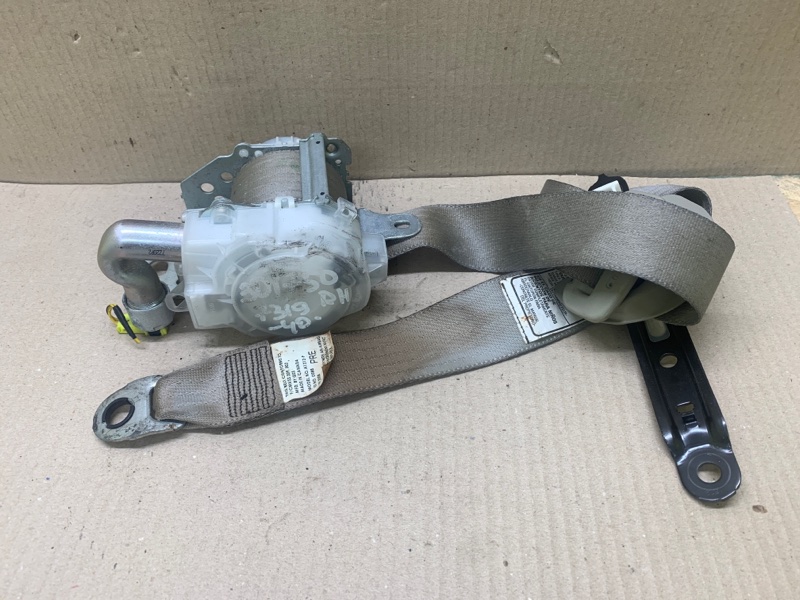 Запчасть ремень безопасности правый TOYOTA CAMRY 40 06-11 2008 2.4 2AZ-FXE 73210-06160-E1 Б/У Ремень безопасности правый TOYOTA CAMRY 40 06-11 2008 2.4 2AZ-FXE 73210-06160-E1 Б/У