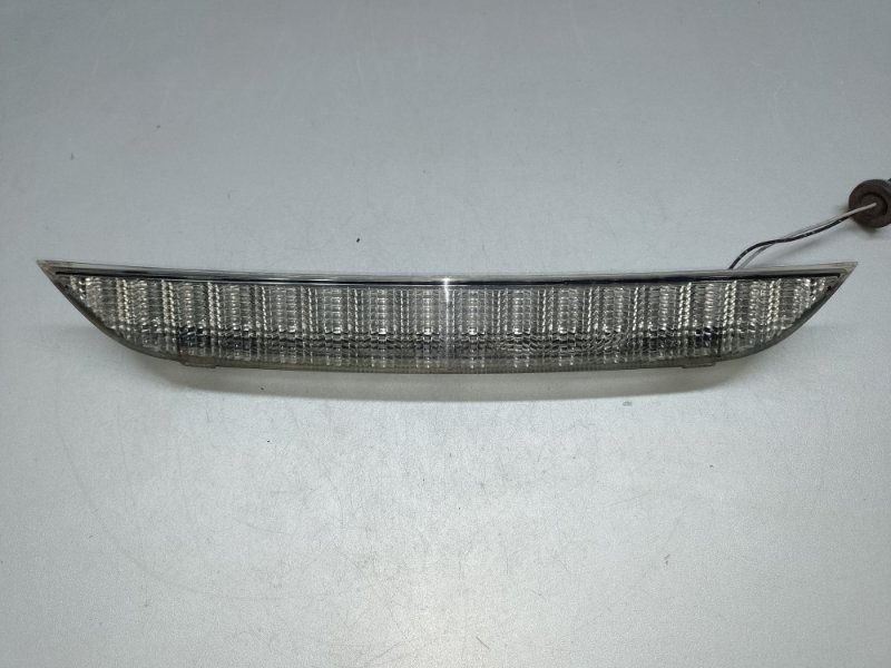 Стоп-сигнал MITSUBISHI OUTLANDER XL 05-13 2006 CW 3.0 6B31 8334A008 Б/У