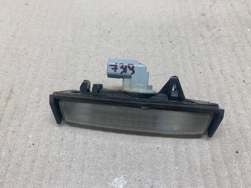 Подсветка номера CAMRY 40 06-11 2008 2.4 2AZ-FXE Подсветка номера CAMRY 40 06-11 2008 2.4 2AZ-FXE
