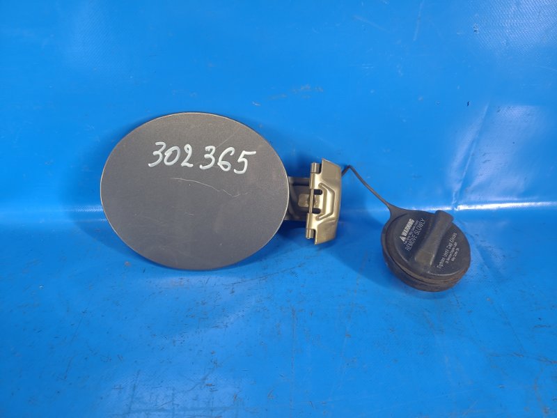 Запчасть лючок топливного бака MAZDA 6 GH 07-12 2009 2.5 L (L5-VE) GS3L-42-410 Б/У Лючок топливного бака MAZDA 6 GH 07-12 2009 2.5 L (L5-VE) GS3L-42-410 Б/У