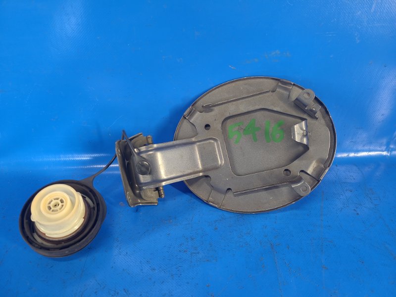 Лючок топливного бака MAZDA 6 GH 07-12 2.5 L (L5-VE) Лючок топливного бака MAZDA 6 GH 07-12 2.5 L (L5-VE)