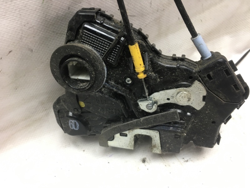 Замок двери передний левый SIENNA 11-16 2014 Внедорожник 3.5