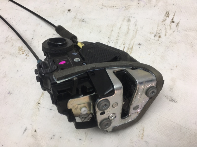 Замок двери задний правый PRIUS PLUS 11-14