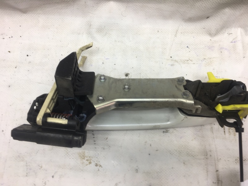 Ручка двери наружная задняя правая PRIUS PLUS 11-14 Ручка двери наружная задняя правая PRIUS PLUS 11-14