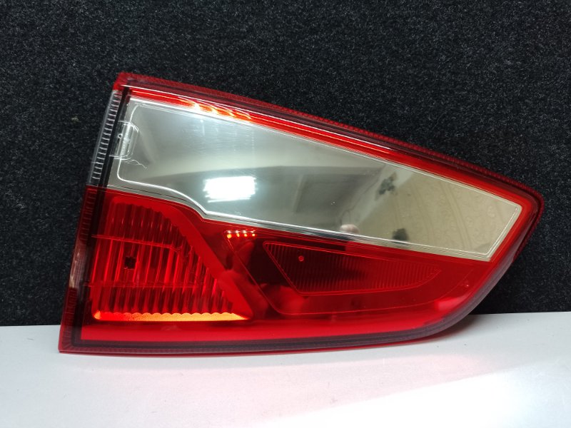 Фонарь внутренний левый FORD ECOSPORT 18-22 2021 1.0 L EcoBoost (Fox) turbo GN1Z-13405-R Б/У