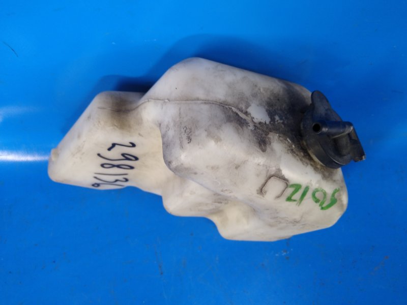 Бачок расширительный CAMRY 40 06-11 2010 2.5 2ARFE Бачок расширительный CAMRY 40 06-11 2010 2.5 2ARFE