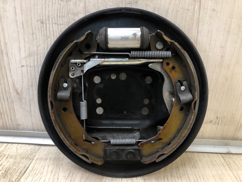 Тормозной механизм задний левый FORD FIESTA 08-17 2017 1.6 C16HDEZ 8V5Z-2212-B Б/У