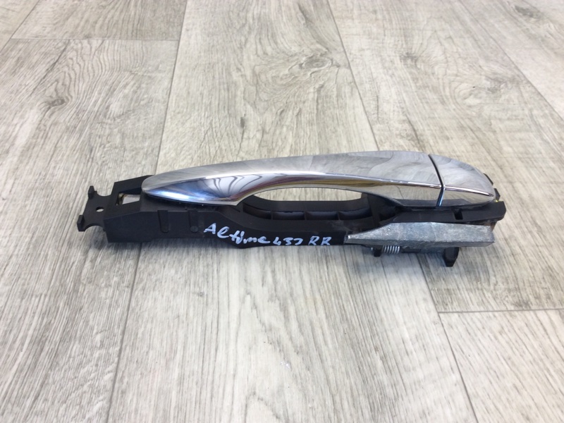 Ручка двери наружная задняя правая ALTIMA L33 12-18
