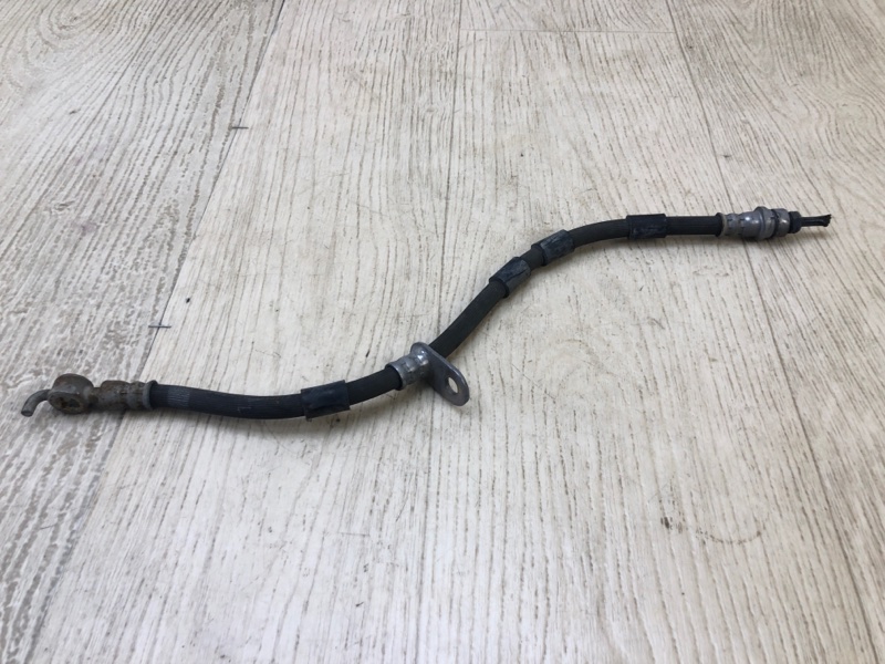 Трубка тормозная передняя правая FIESTA 08-17 2017 1.6 C16HDEZ